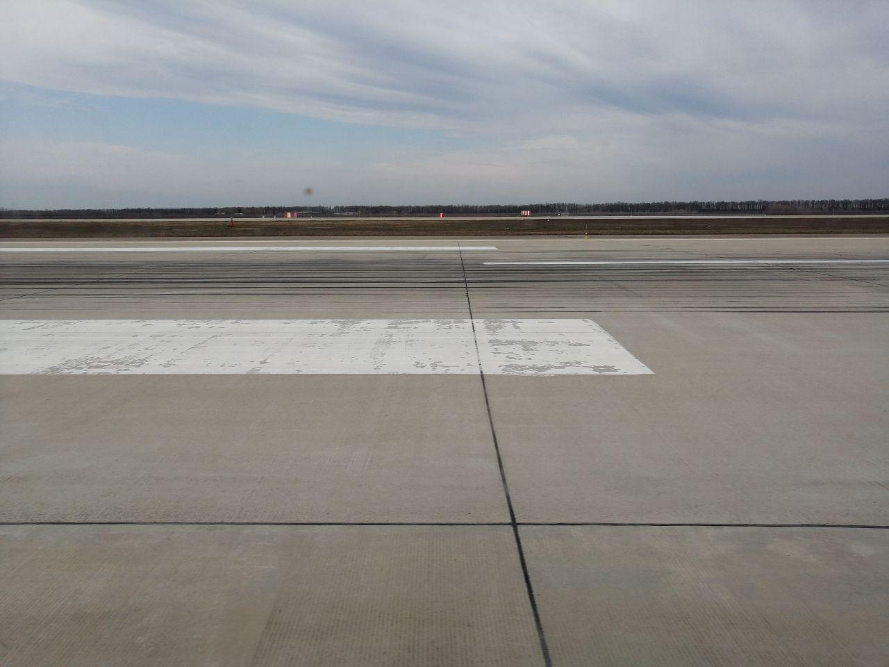 Сотрудники НПО ГК  «Технологии Надежности» провели мониторинг состояния  покрытия взлётно-посадочной полосы в Международном аэропорту Краснодар